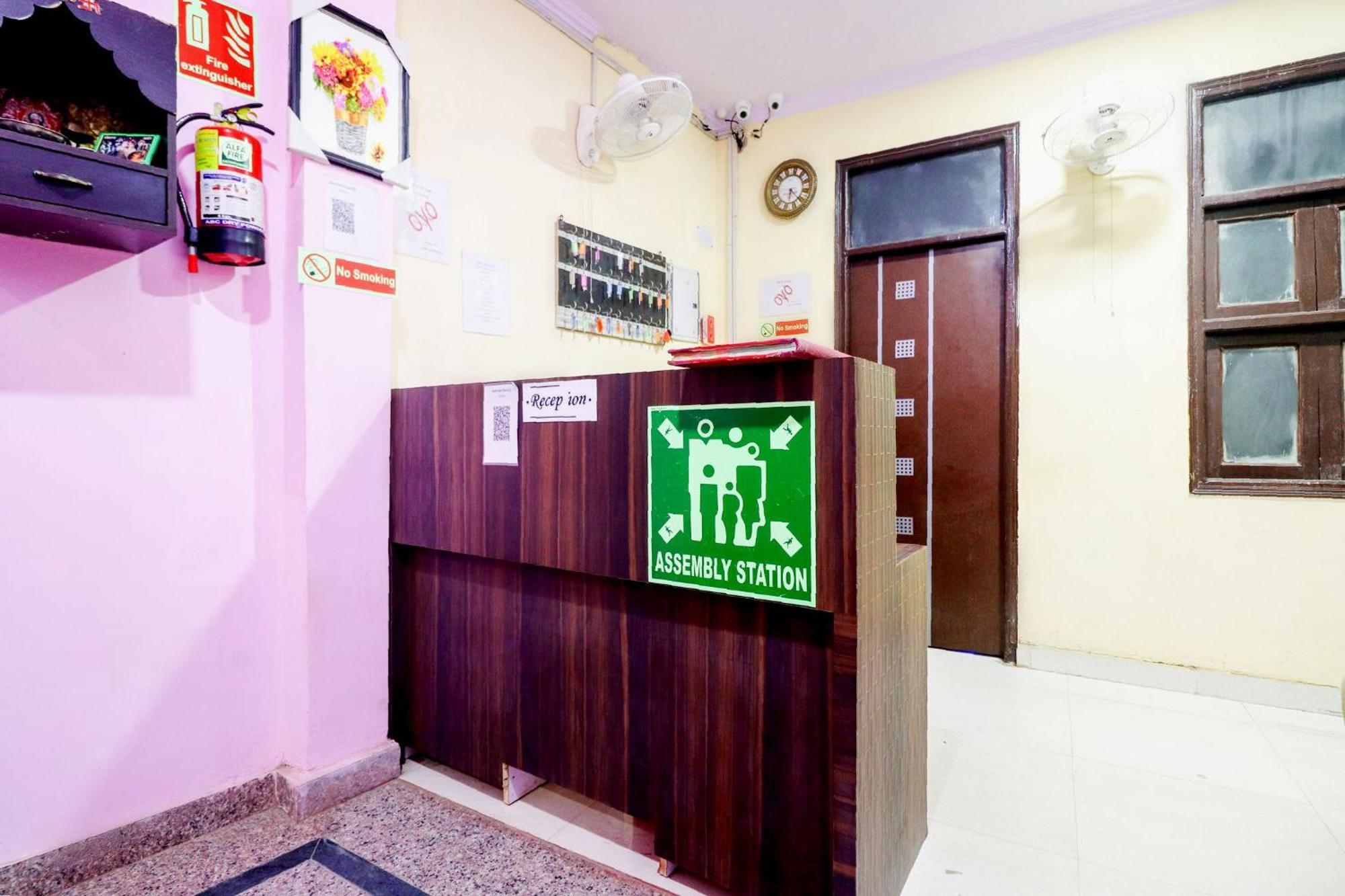 Hotel O Sunrise Inn Indirapuram Екстериор снимка